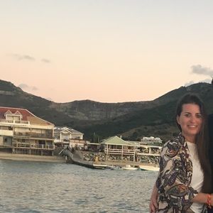 Meet your Posher, Laura